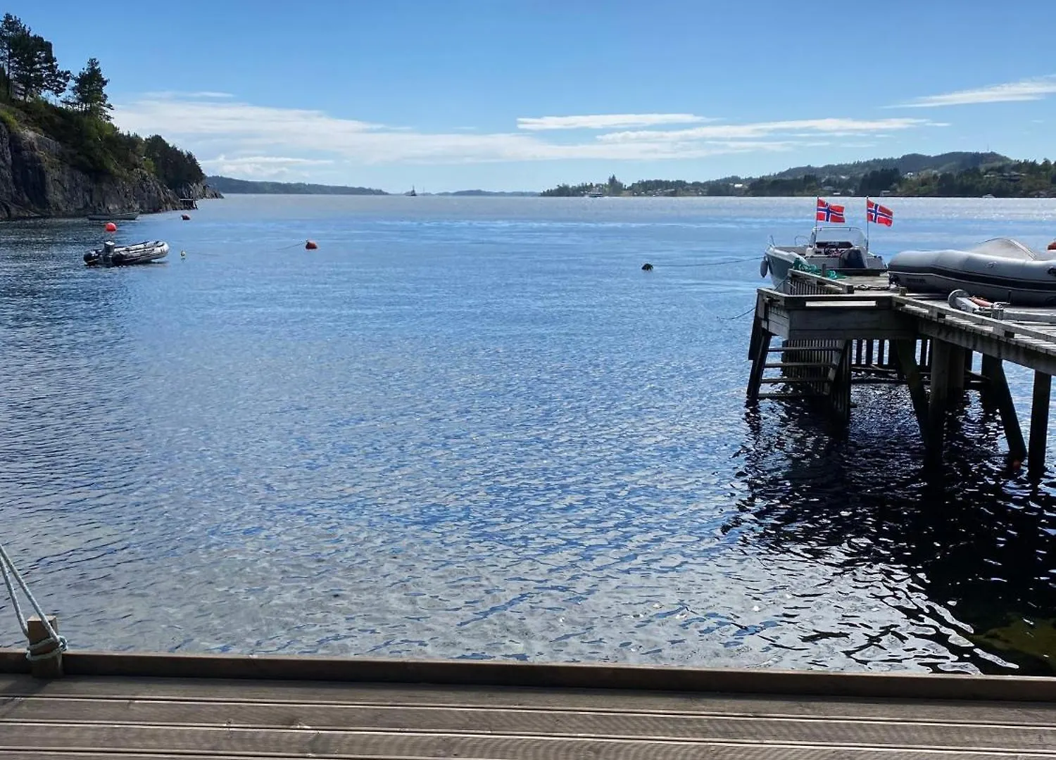 Nydelig Villa Ved Sjoen Med Oppvarmet Basseng Bergen